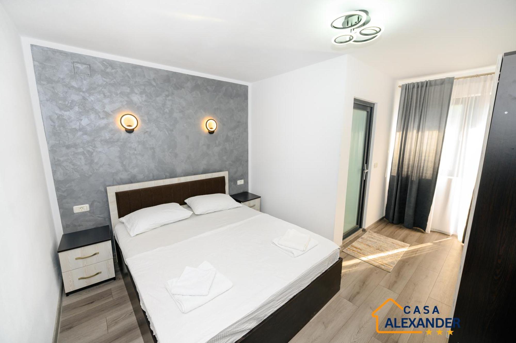 Casa Alexander Hotel Calimanesti Exterior photo