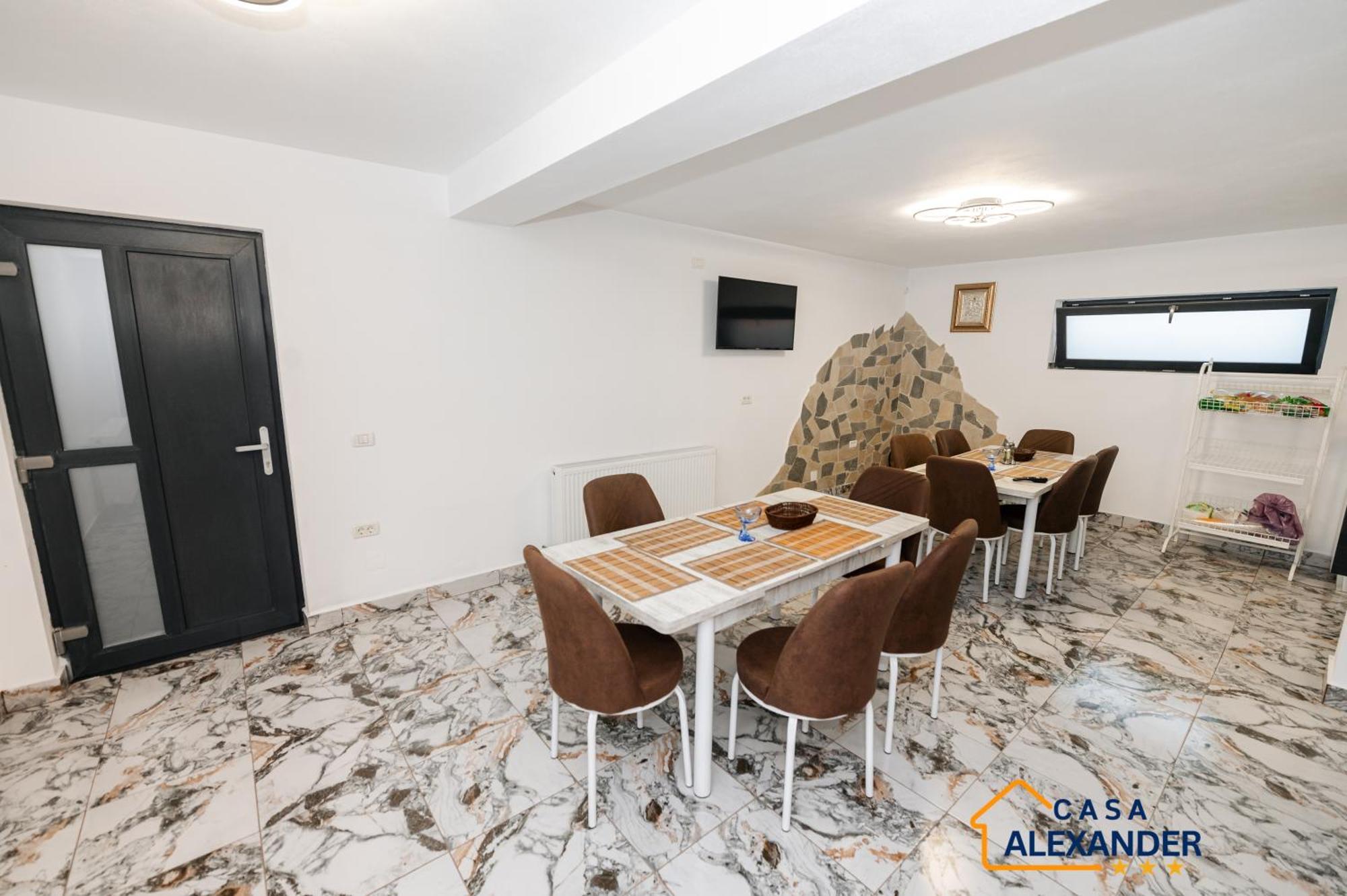 Casa Alexander Hotel Calimanesti Exterior photo