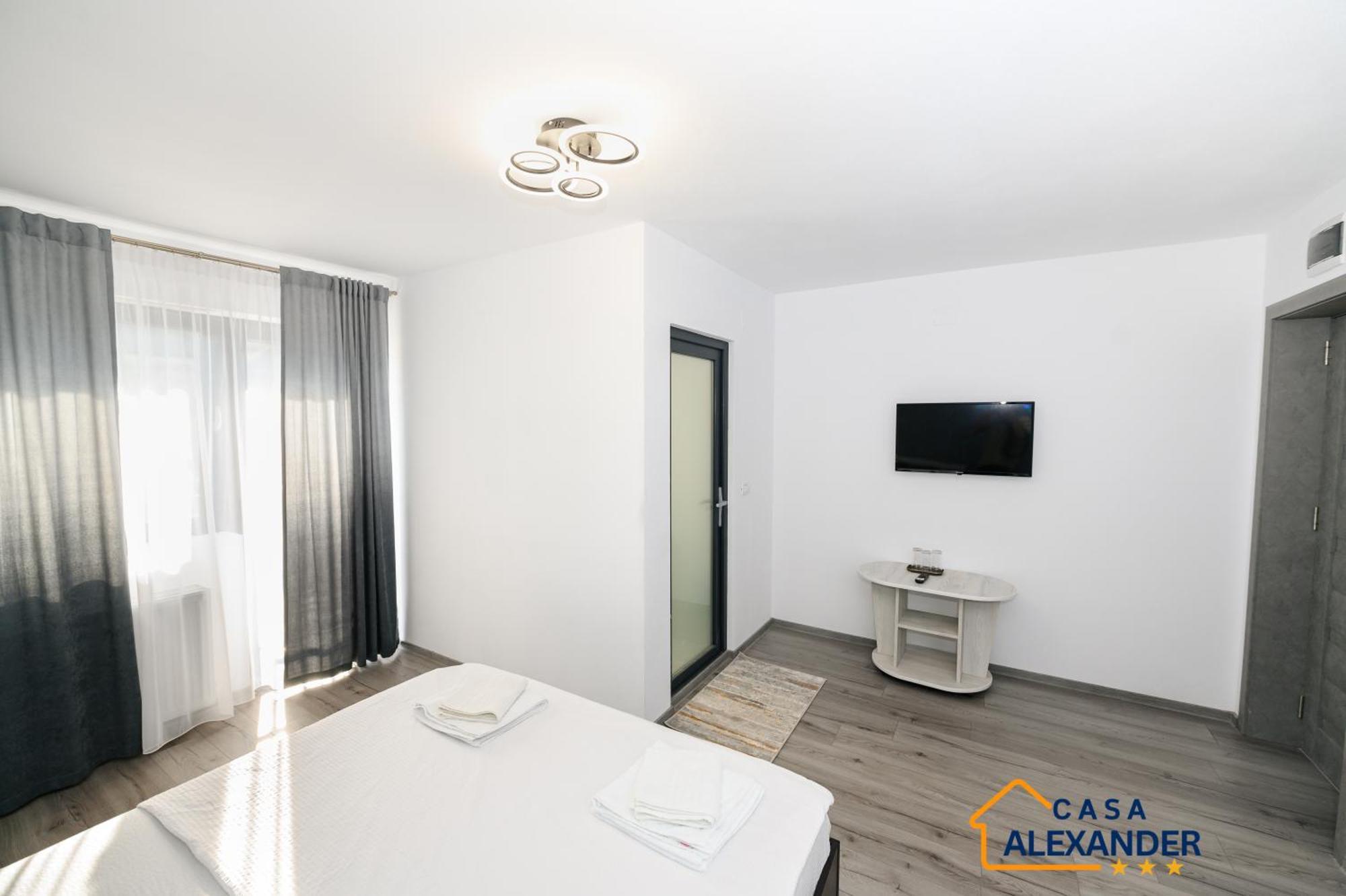 Casa Alexander Hotel Calimanesti Exterior photo