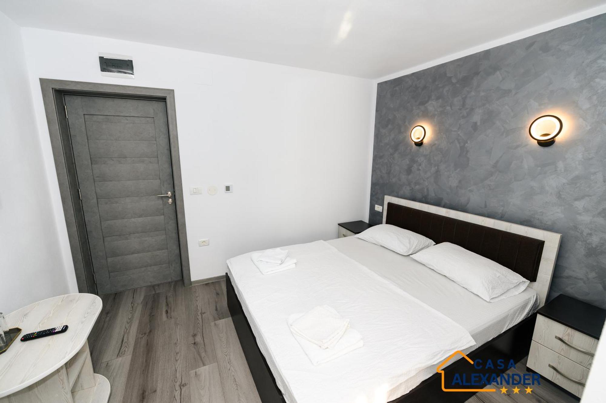 Casa Alexander Hotel Calimanesti Exterior photo